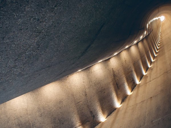 Comment les véhicules hybrides sont-ils perçus dans le marché actuel ?